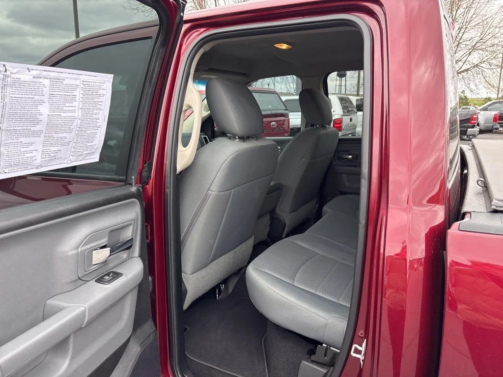 Used 2017 Delmonico Red Pearlcoat Ram SLT image 21