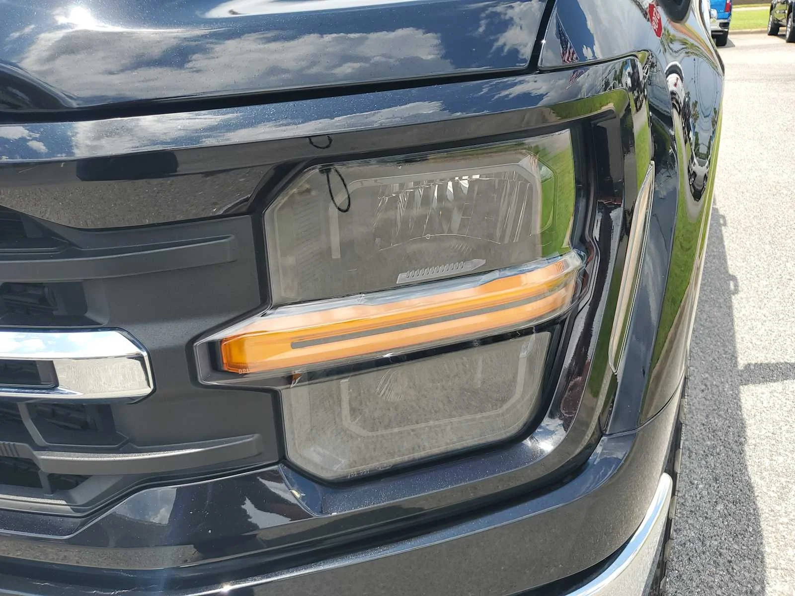 Used 2025 Black Ford XLT image 11