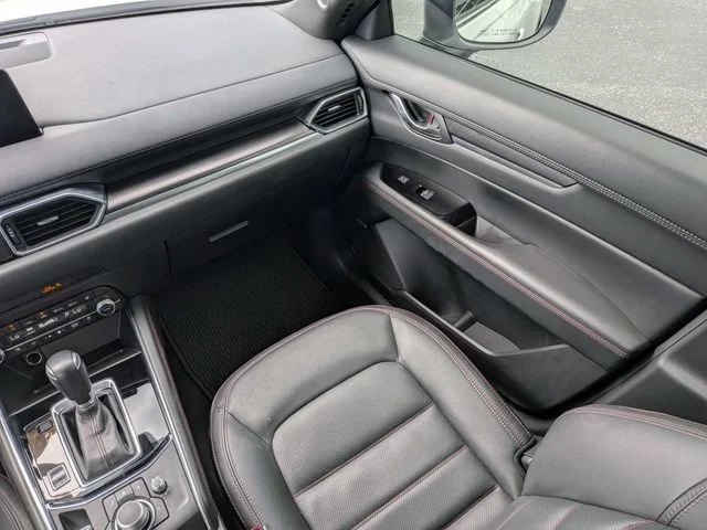 Used 2022 Snowflake White Mazda 2.5 Turbo image 18