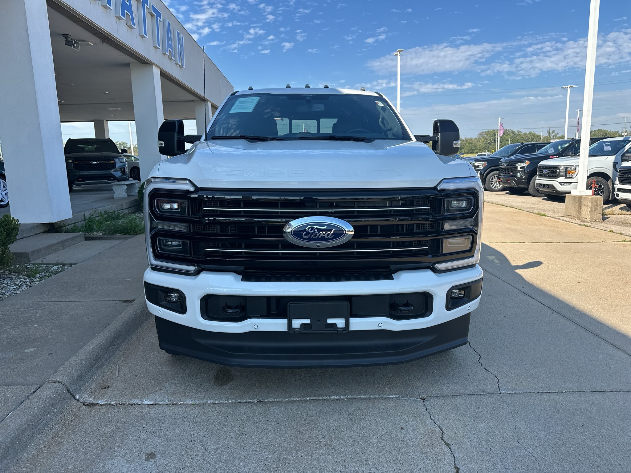 Used 2026 Oxford White Ford PLATINUM image 14