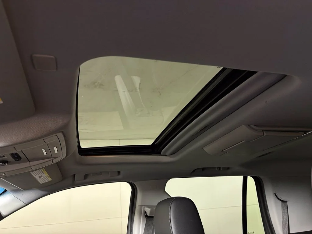 Used 2020 Black Chevrolet Premier image 21