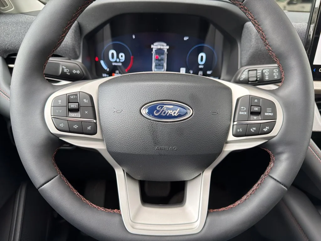 New 2026 Star White Metallic Tri-Coat Ford Active image 21