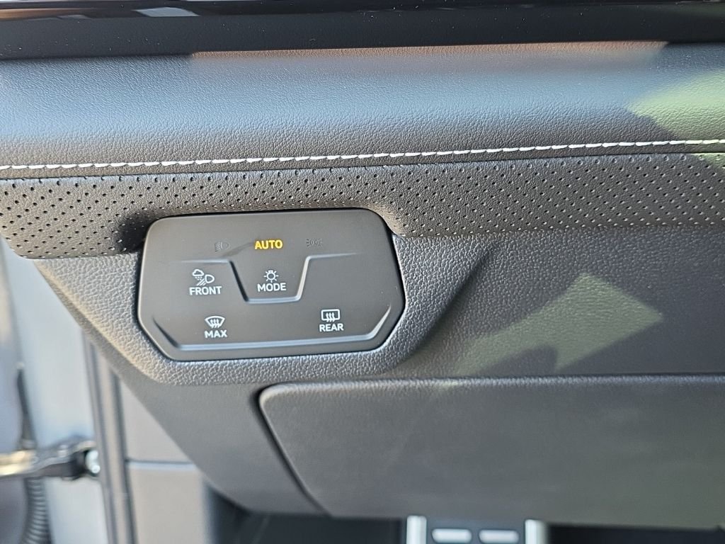 2026 Volkswagen Atlas SEL Premium R-Line - Photo 17