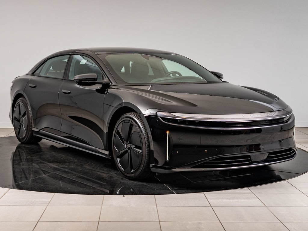Used 2024 Black Lucid Touring image 12