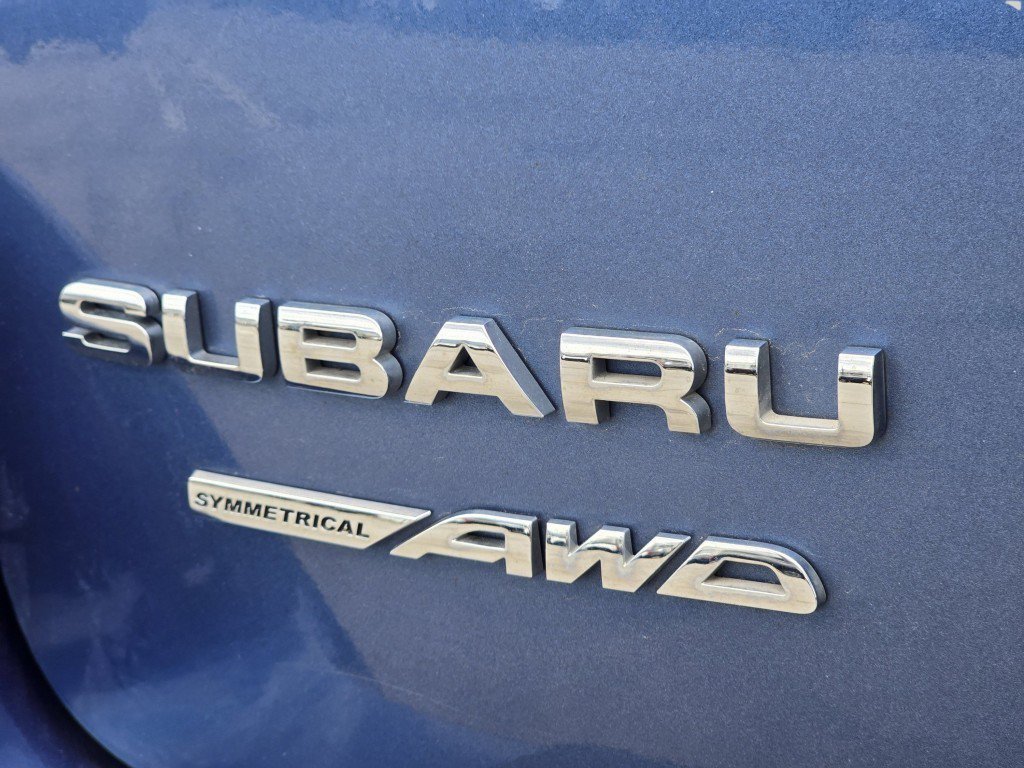 Certified Used 2018 Quartz Blue Pearl Subaru 2.0i Premium image 27