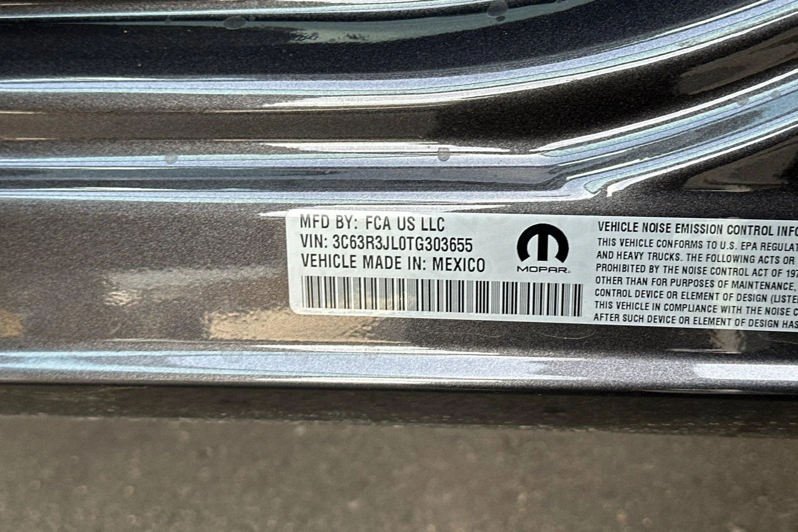 New 2026 Granite Crystal Metallic Clear-Coat Exterior Paint RAM Laramie image 27