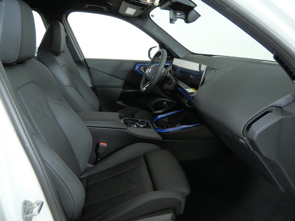 New 2026 Alpine White BMW 30 xDrive image 21