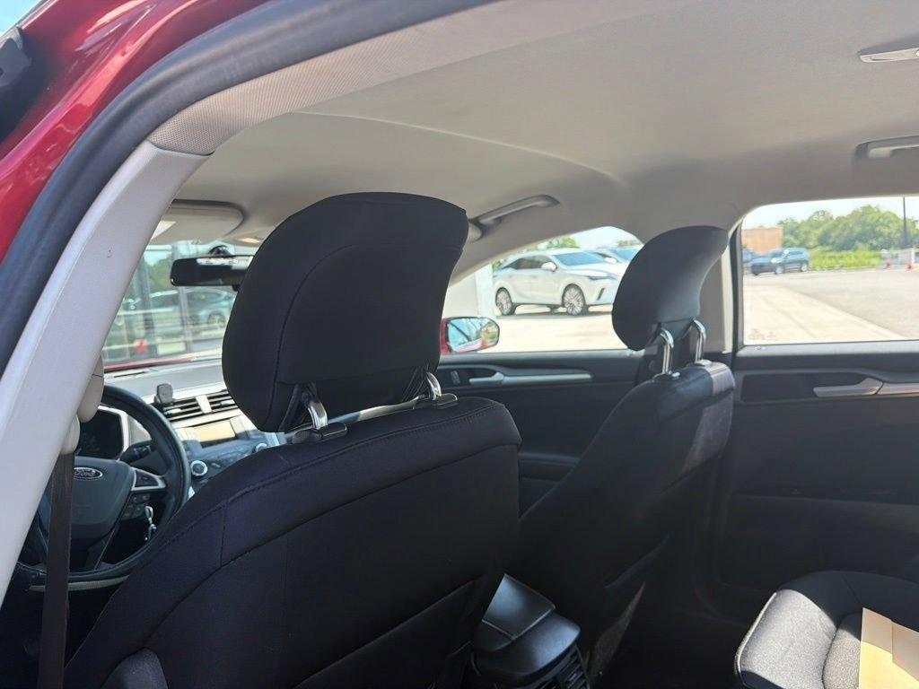 Used 2013 Ruby Red Metallic Ford SE image 21