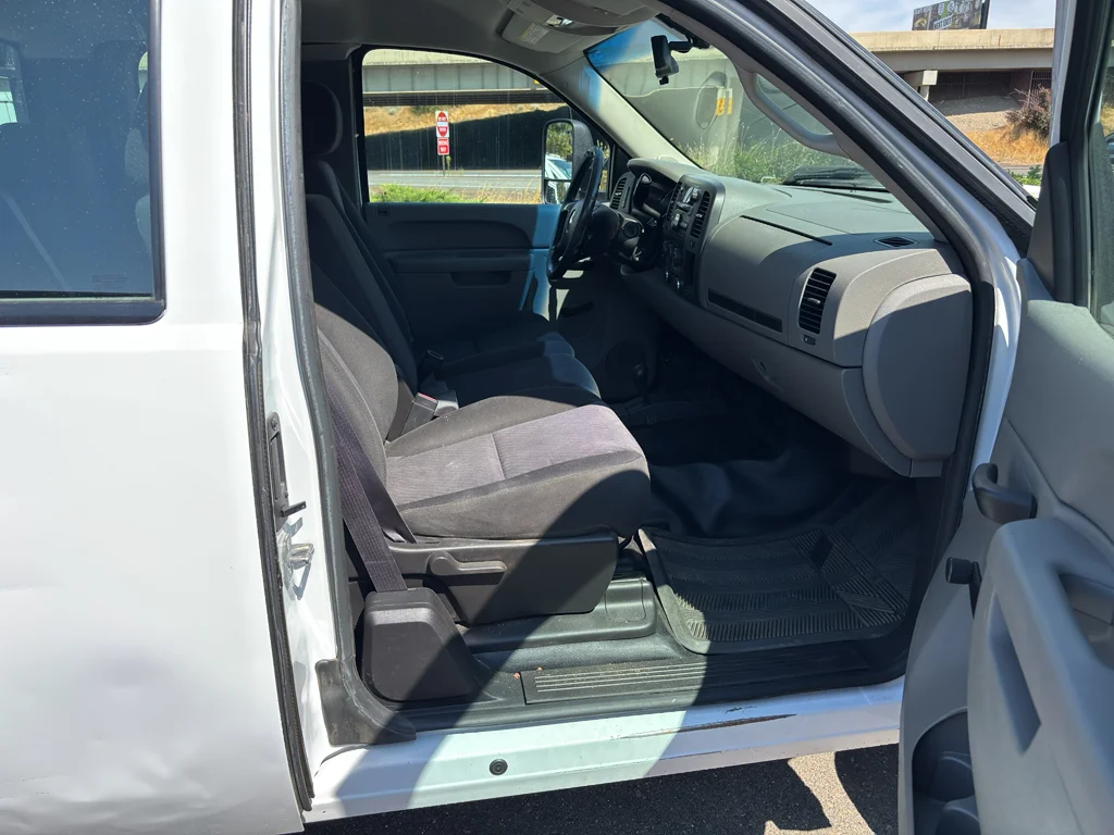 2011 Chevrolet Silverado 3500HD Work Truck - Photo 15
