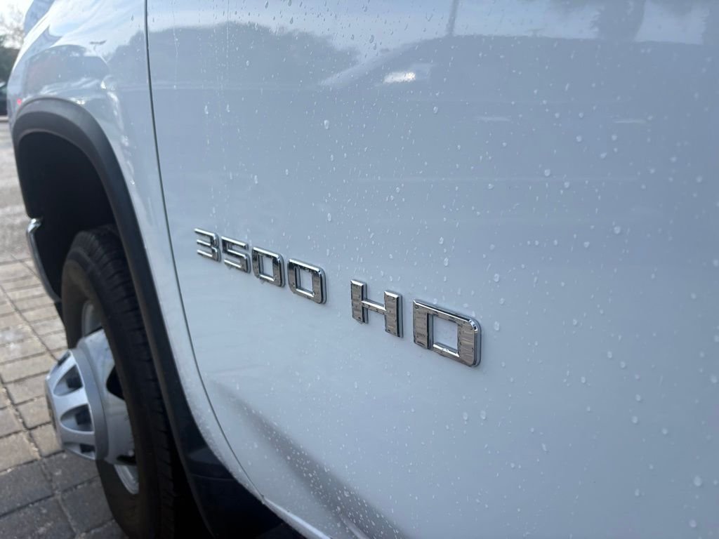 Used 2022 Summit White Chevrolet Work Truck image 11