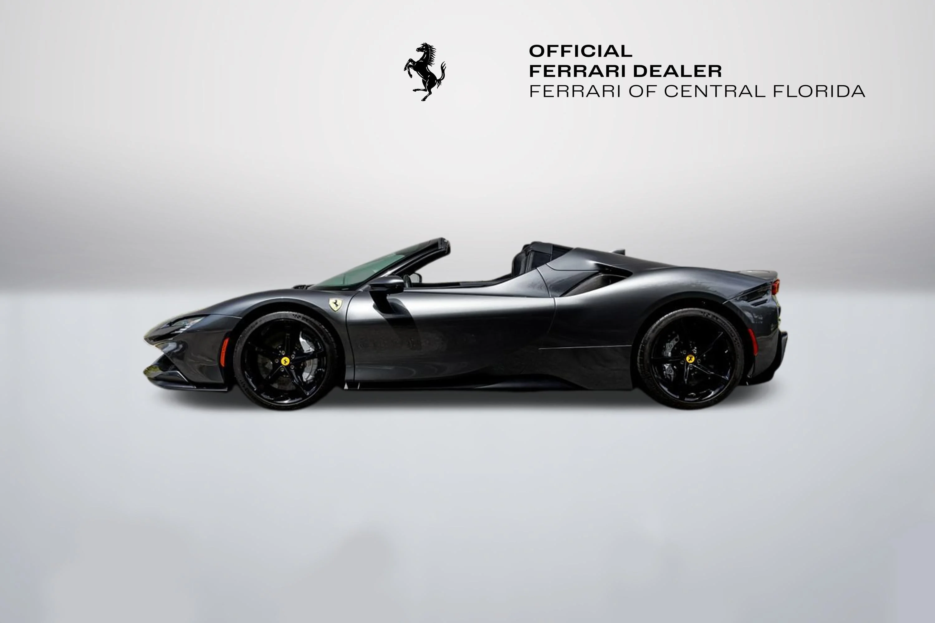 Used 2024 Grigio Silverstone Ferrari  image 2