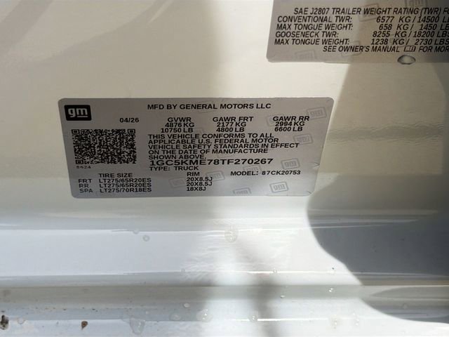 New 2026 Summit White Chevrolet Custom image 32