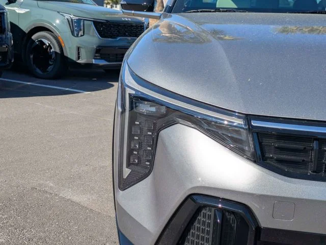 New 2025 Steel Gray Kia GT-Line Turbo image 9