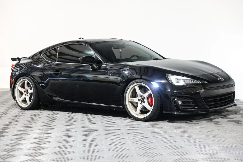 Used 2018 Black Subaru Limited image 5