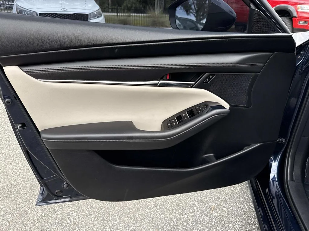 Used 2019 Blue Mazda Base image 22
