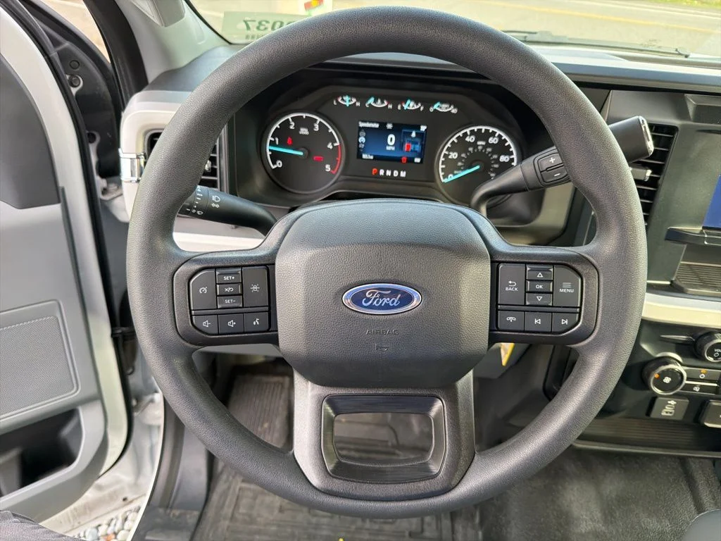 New 2024 Oxford White Ford F-550® XL image 10