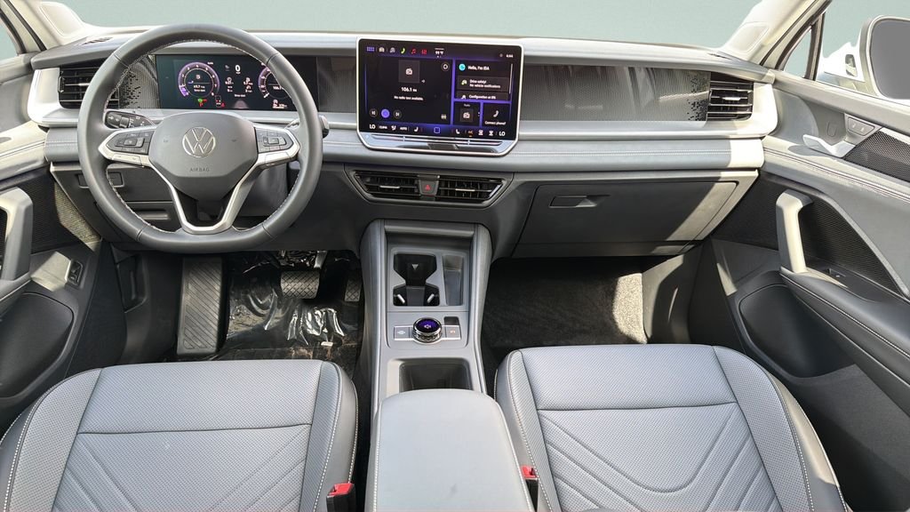 New 2026 Pure White Volkswagen 2.0T SE image 11