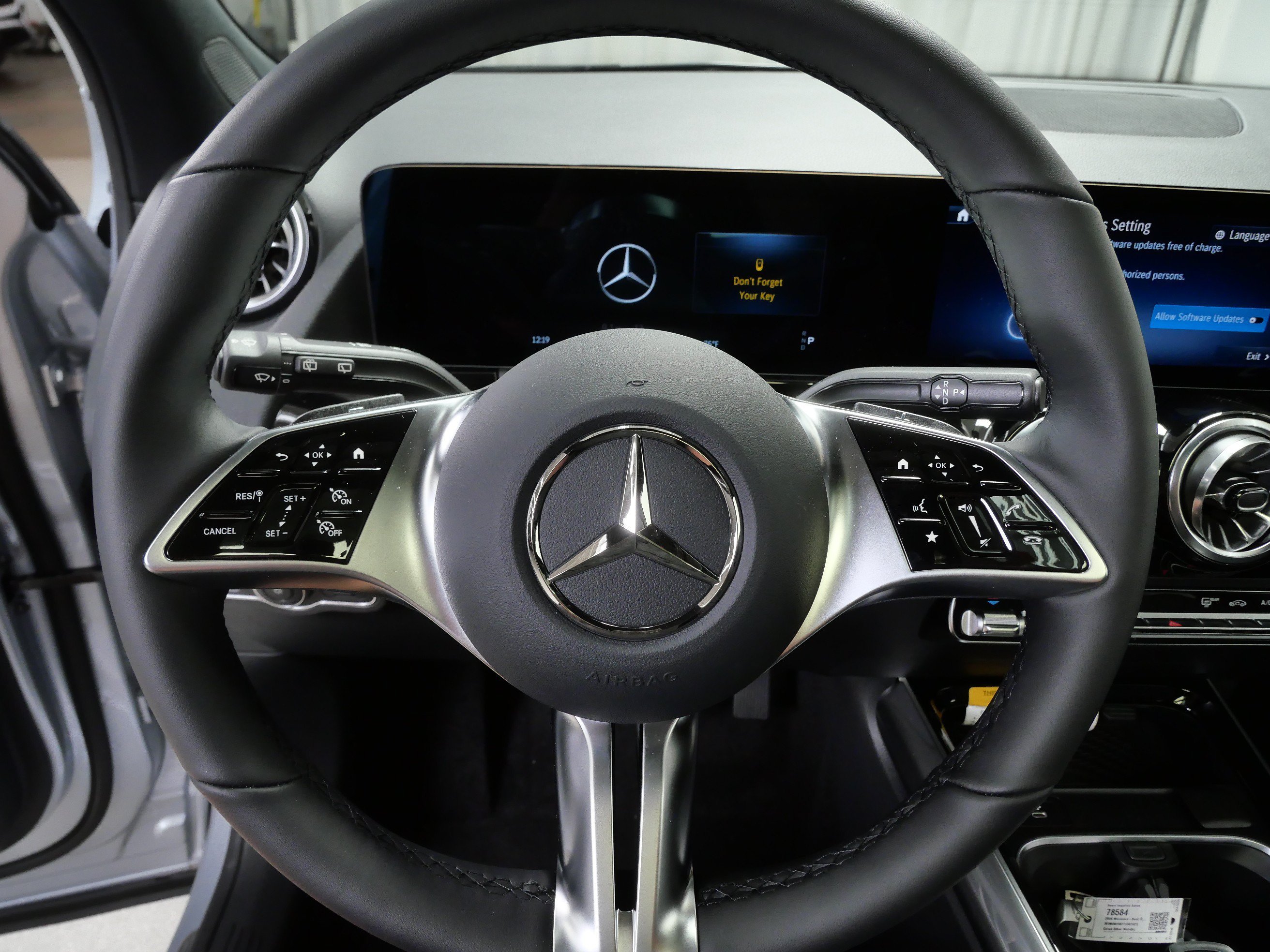 New 2026 Cirrus Silver Metallic Mercedes-Benz GLA 250 image 12