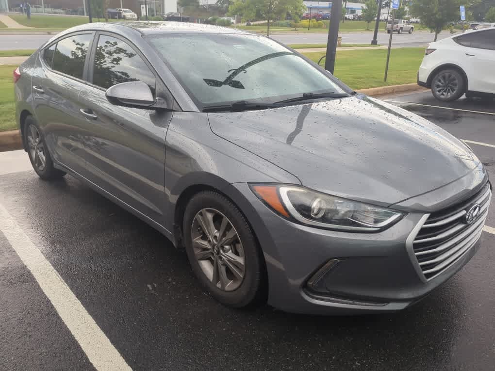 2018 Hyundai Elantra 1.8 Value Edition A/T's photo