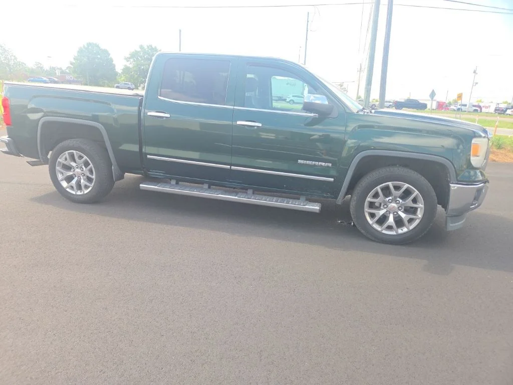Used 2015 Green GMC SLT image 20