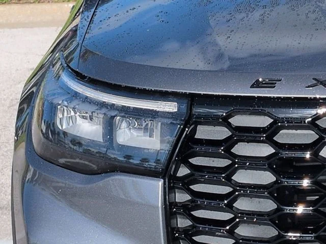 New 2026 Carbonized Gray Metallic Ford ST-Line image 10