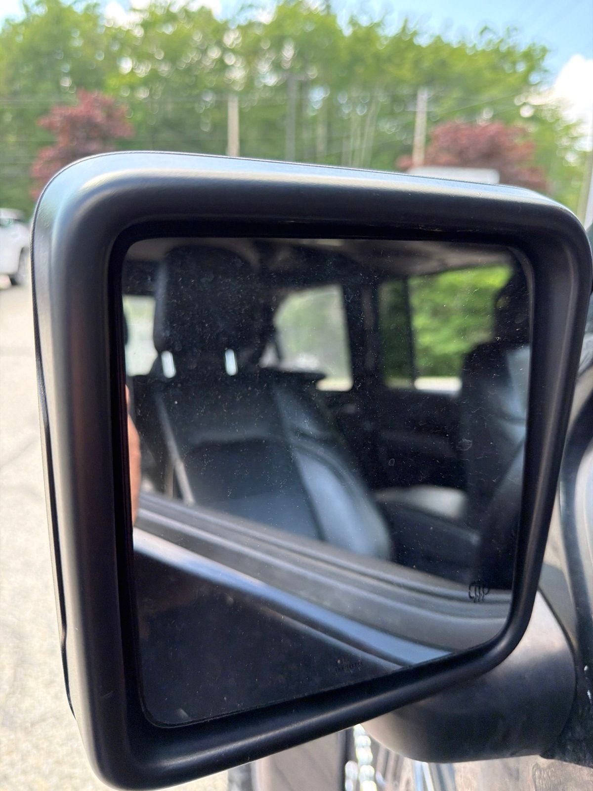 Used 2020 Black Jeep Unlimited Sahara image 12