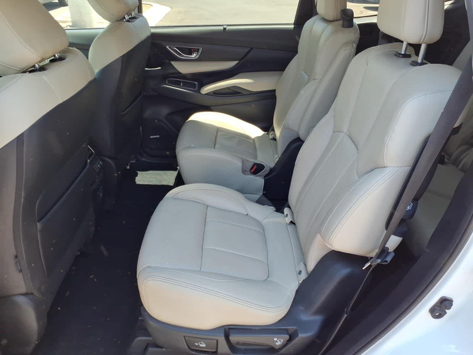 Used 2020 Crystal White Pearl Subaru Limited image 28