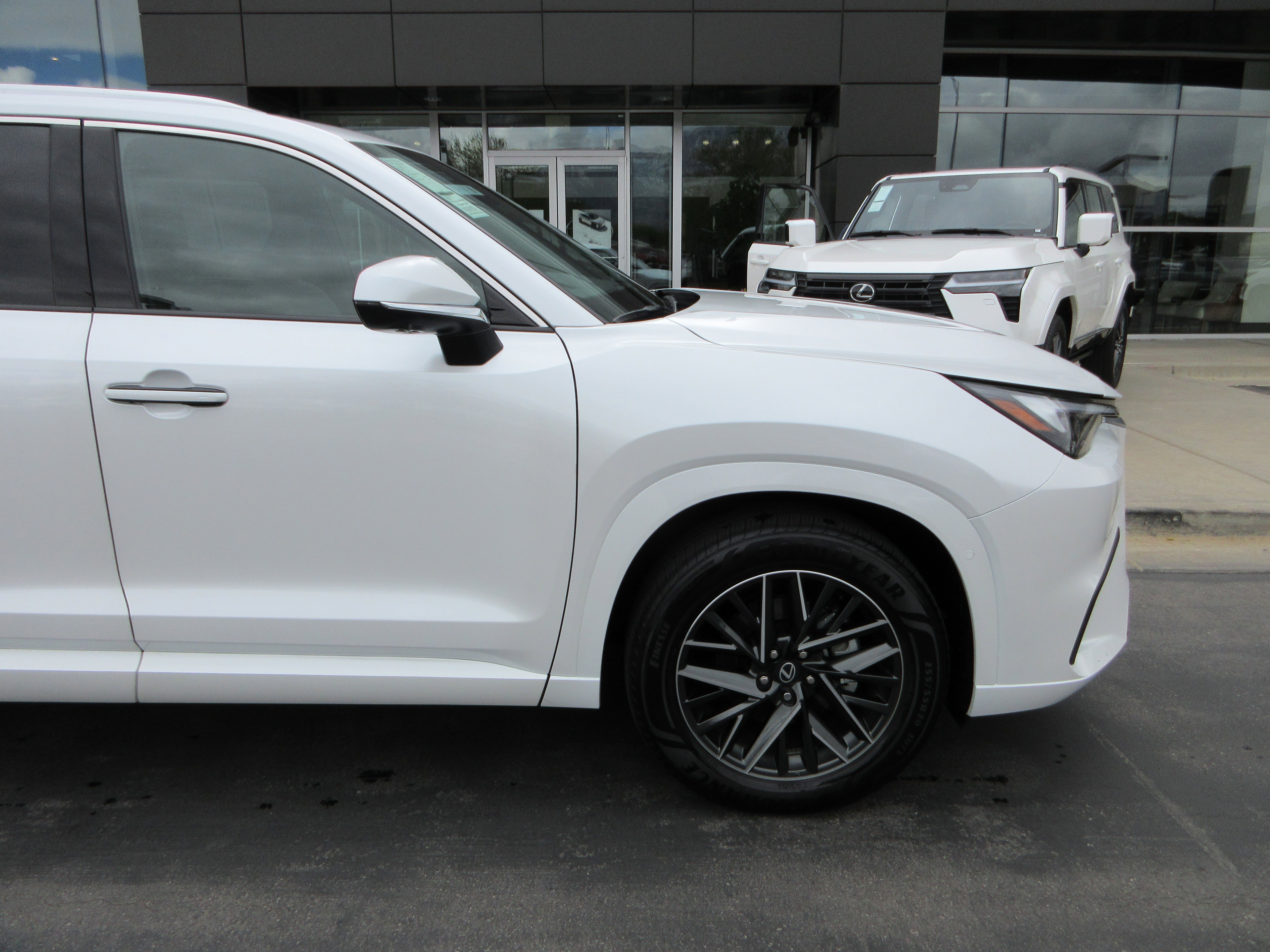 Used 2026 Wind Chill Pearl Lexus 350 Premium image 12