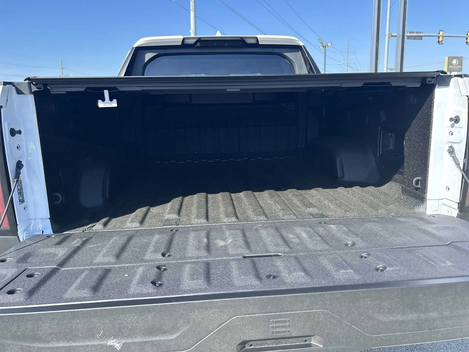 2026 GMC Sierra EV Elevation - Photo 25