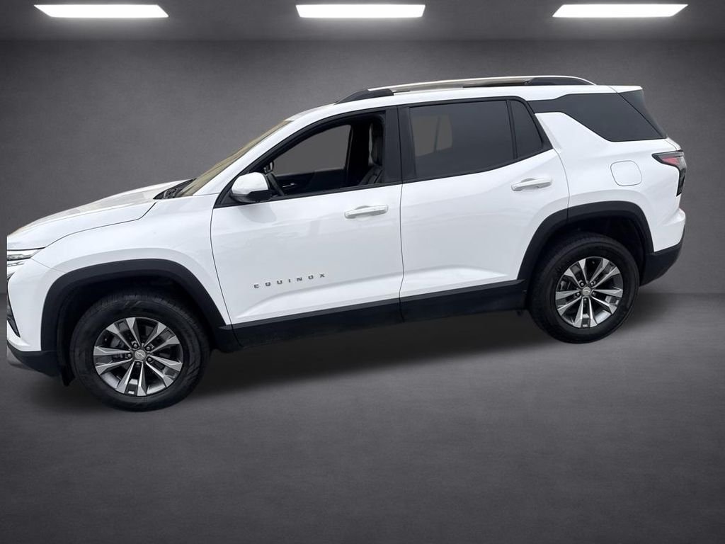 Used 2025 White Chevrolet LT image 5