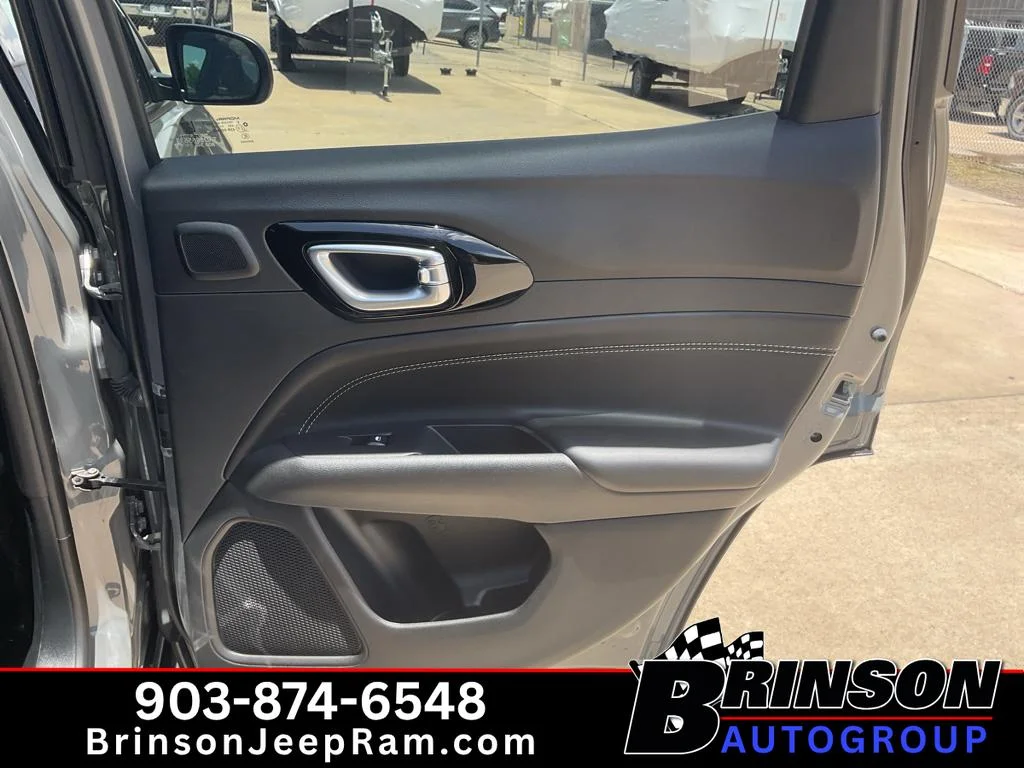Used 2023 Grey Jeep Altitude image 20