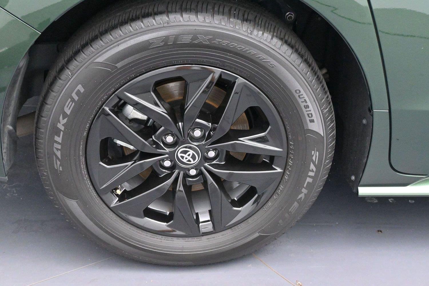 Used 2025 Cypress Toyota XLE 8-Passenger image 37