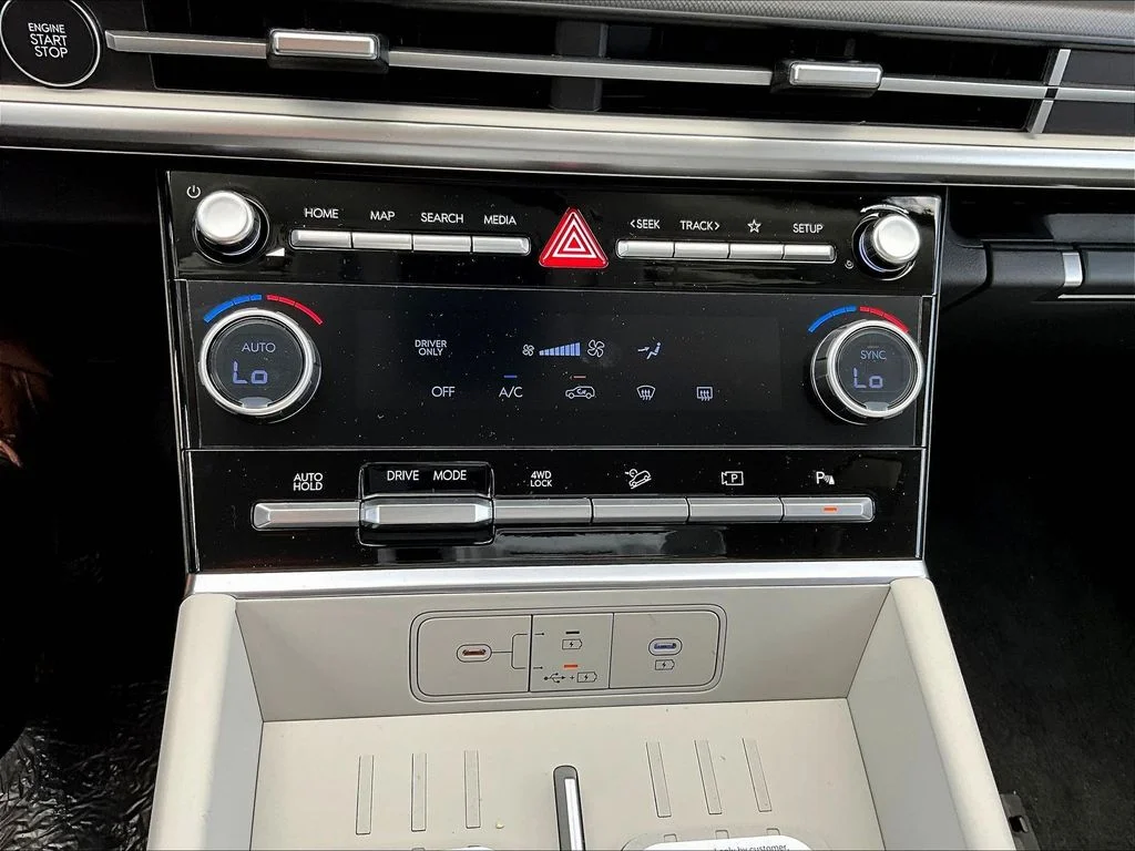 New 2026 White Hyundai SE image 22