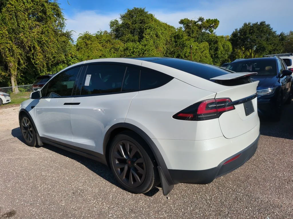 Used 2024 White Tesla Base image 5