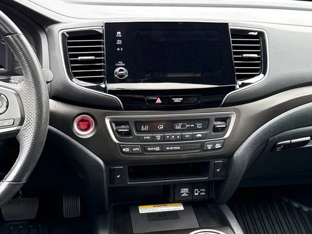 Used 2023 Lunar Silver Metallic Honda TrailSport image 11