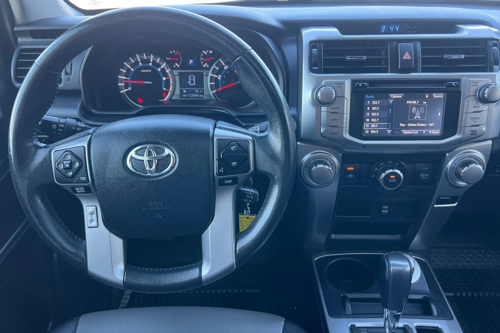Used 2018 Super White Toyota SR5 Premium image 14