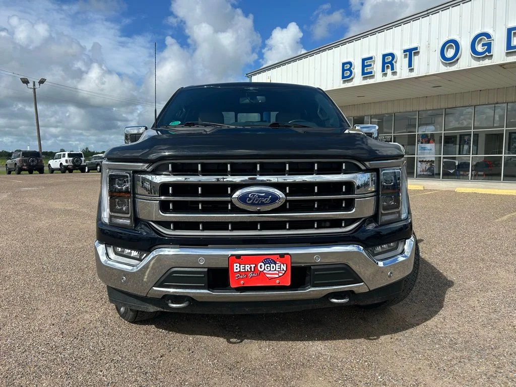 Used 2023 Blue Ford Lariat image 2