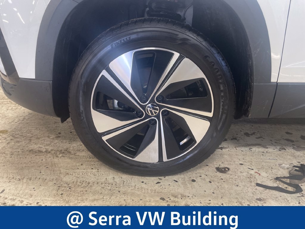 Certified Used 2024 White Volkswagen 1.5T SE image 13