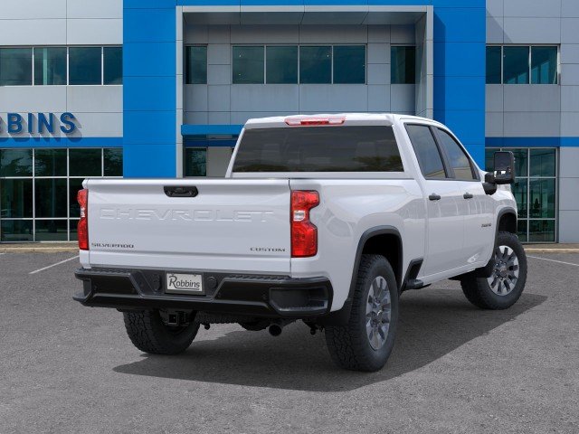 New 2026 Summit White Chevrolet Custom image 4