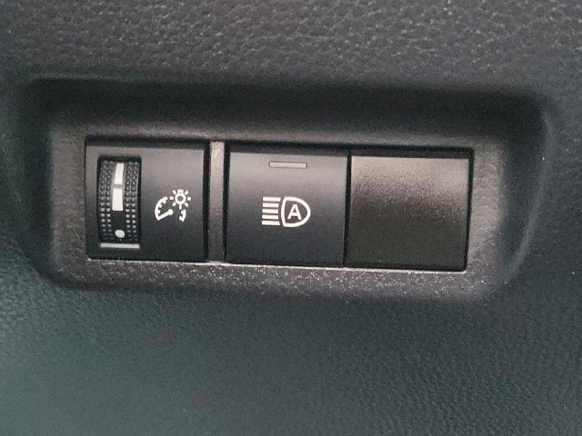 Used 2025 Red Toyota XLE image 20