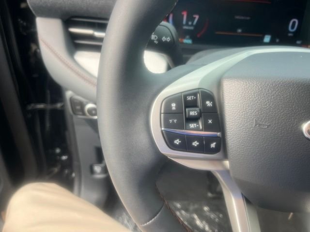 New 2026 Agate Black Metallic Ford Active image 14