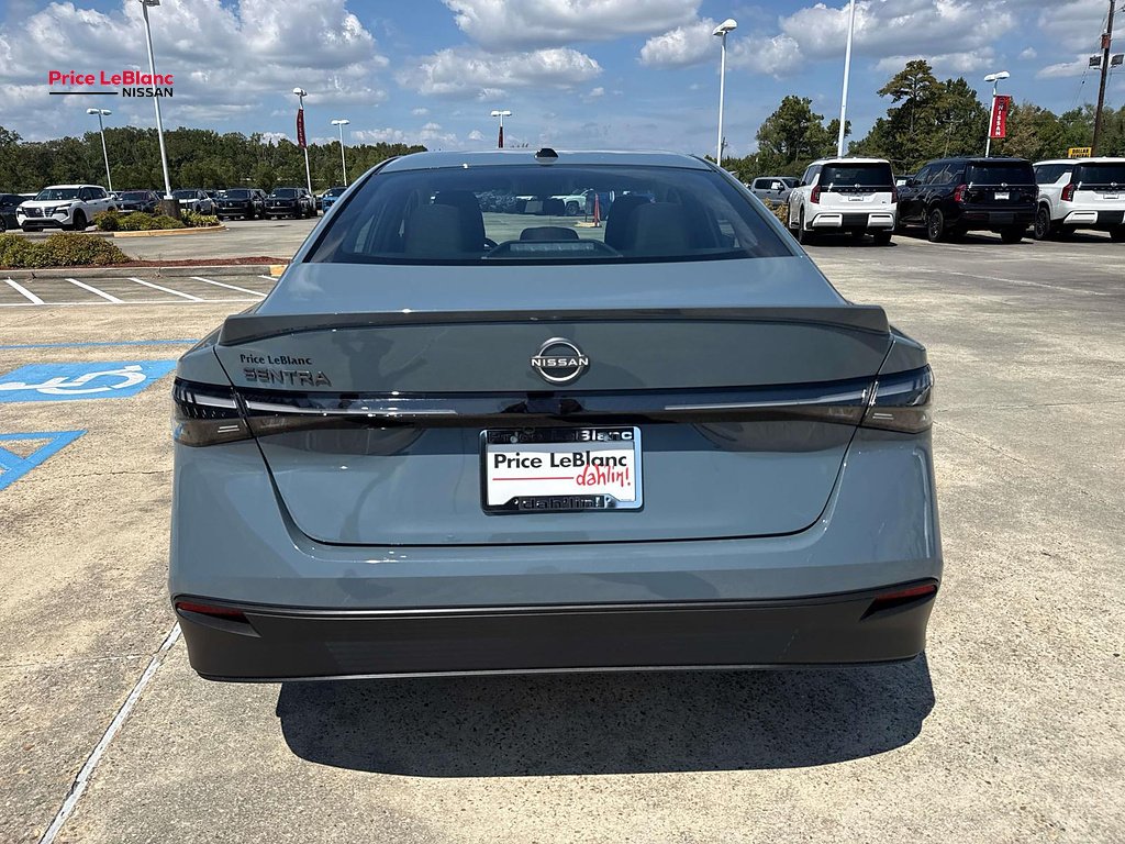 New 2027 Atlantic Gray Metallic Nissan SV image 6