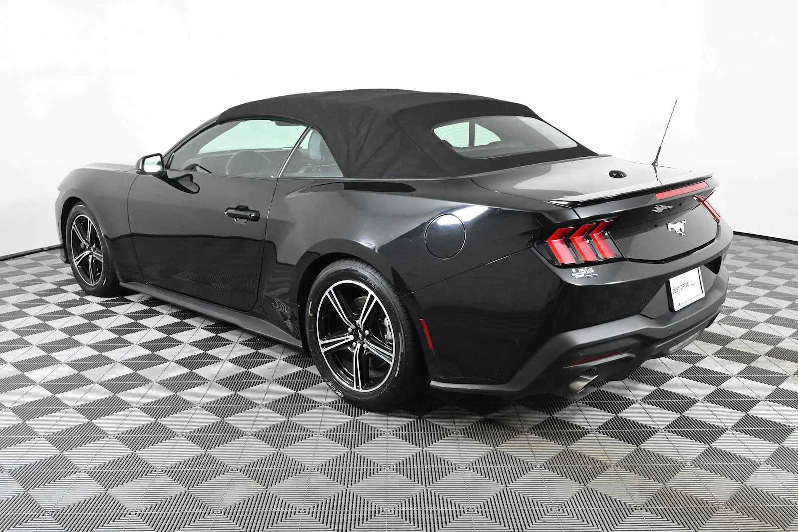 Used 2024 Shadow Black Ford EcoBoost Premium image 6