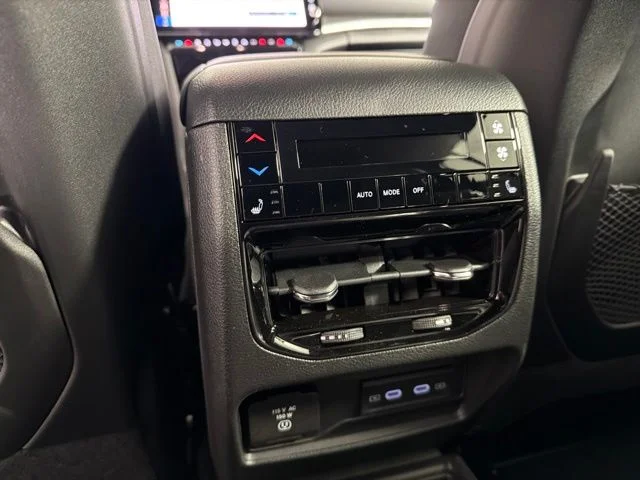 New 2026 White/off-white Jeep Limited image 30