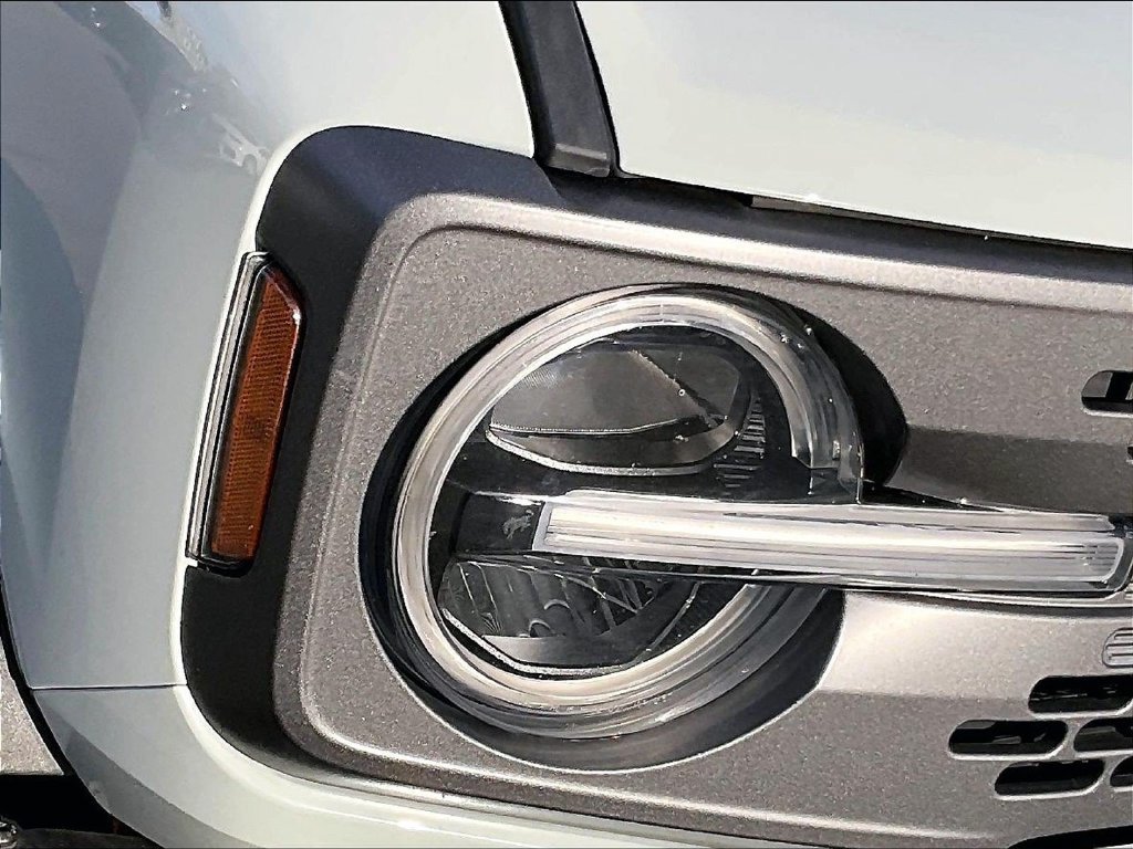 Used 2023 Gray Ford Badlands image 33