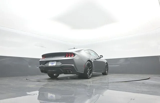 Certified Used 2025 Gray Metallic Ford GT Premium image 35