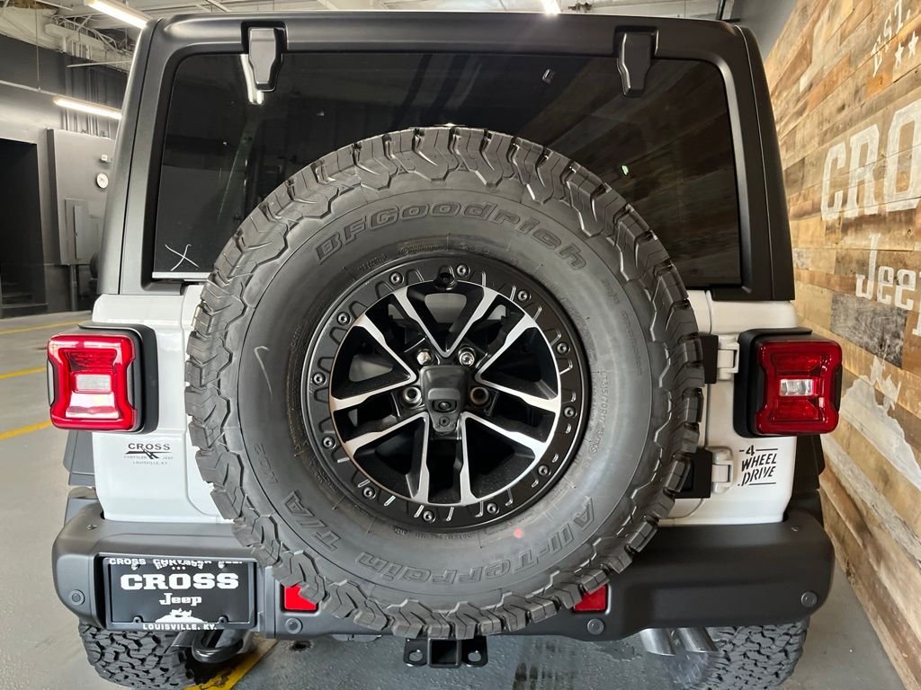 New 2027 Bright White Clearcoat Jeep Willys 392 image 25