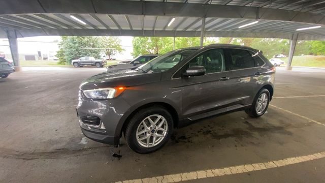 Used 2022 Gray Ford SEL image 5