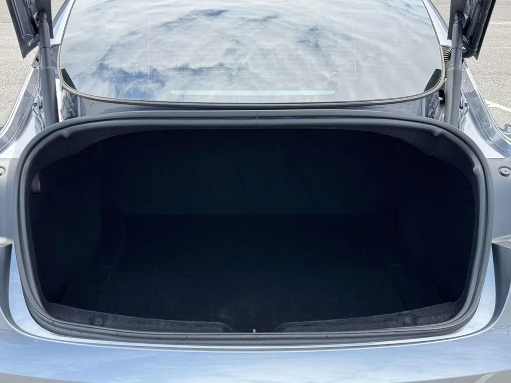 Used 2025  Tesla Performance image 28