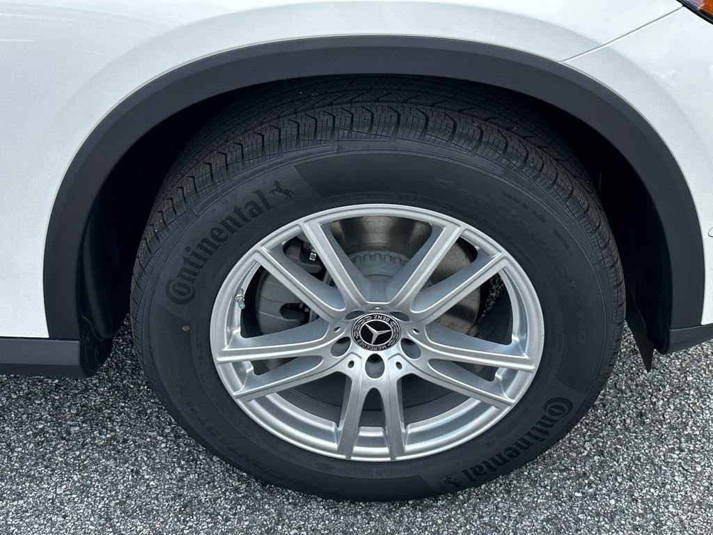 New 2026 Polar White Mercedes-Benz GLC 300 image 52